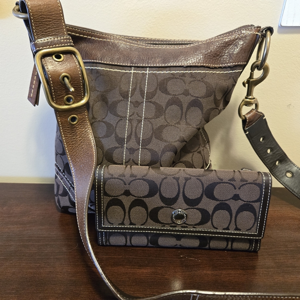 Coach Vintage Duffle Crossbody Handbag 2006